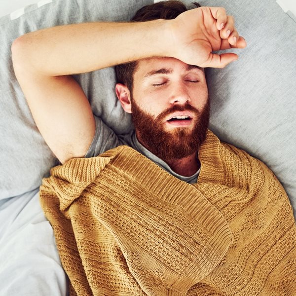 Πώς συνδέεται το ροχαλητό με το σύνδρομο της υπνικής άπνοιας