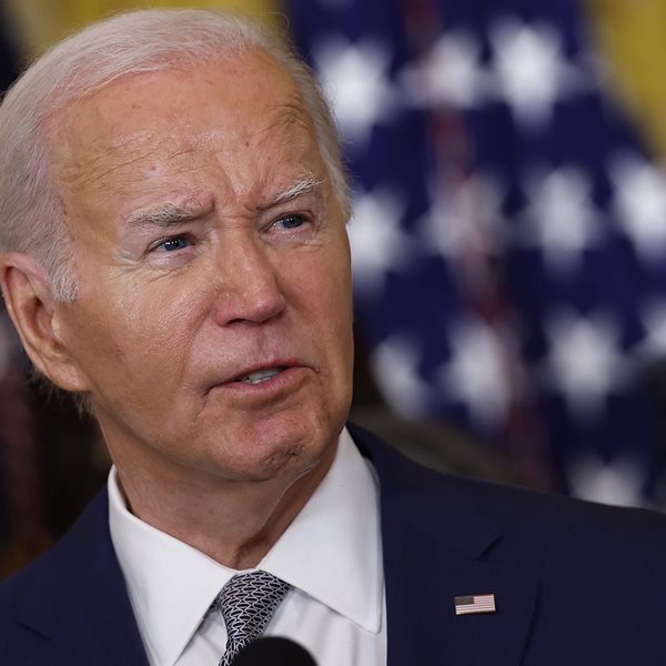 Και δηλαδή, πότε άλλαξε γνώμη ο Joe Biden και αποφάσισε να παραιτηθεί;