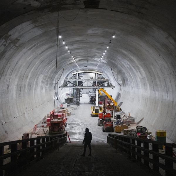 Μια ματιά στη Γραμμή 4 του Μετρό