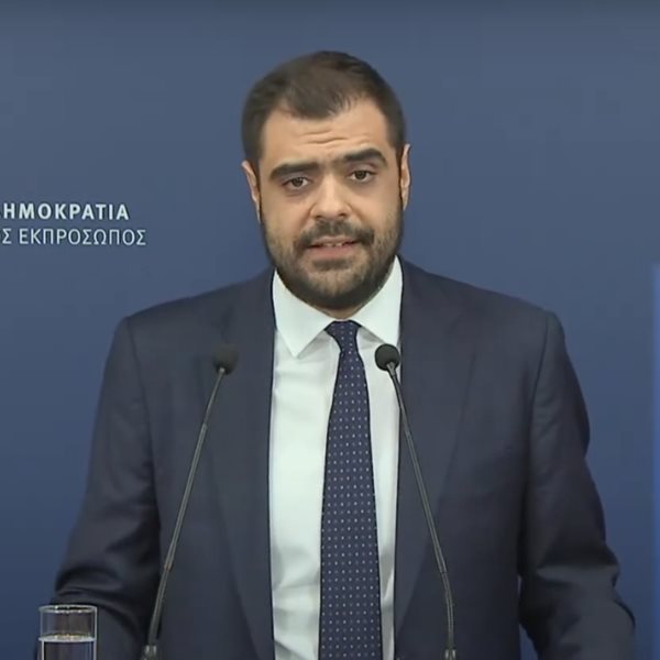 Κεκλεισμένων των θυρών οι αγώνες της Super League για τους επόμενους 2 μήνες