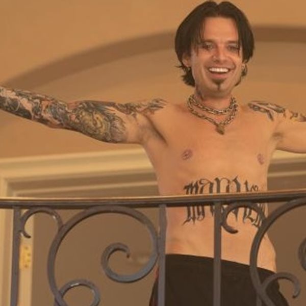 Full frontal, η επιστροφή