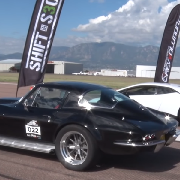 Η Corvette C2 του 1967 είναι ο εξολοθρευτής των supercars