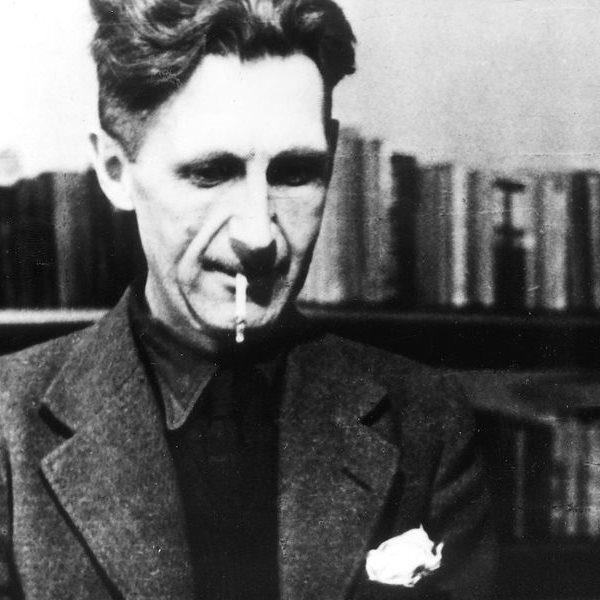 Πρέπει να διαβάσεις την κριτική του George Orwell στο 'Ο Αγών μου' του Χίτλερ