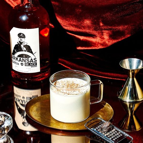 Η ιστορία και η συνταγή του Milk Punch