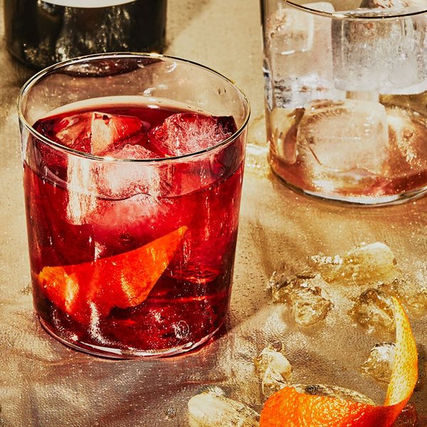 Ο γλυκόπικρος οδηγός του Negroni