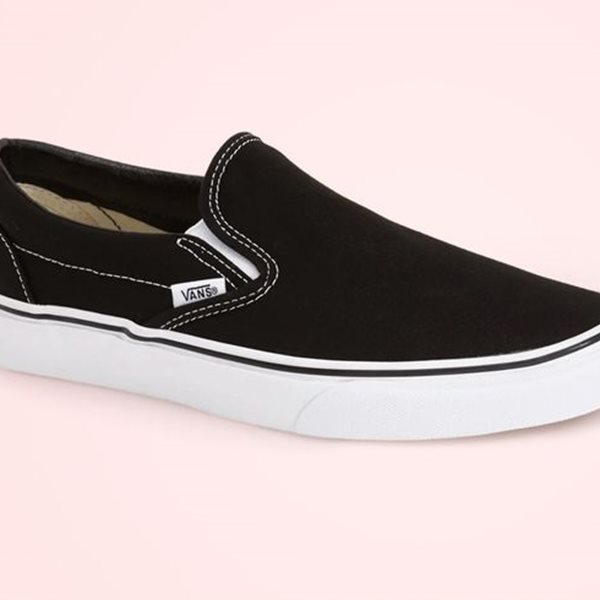 Τα καλύτερα slip-ons για την άνοιξη και το καλοκαίρι