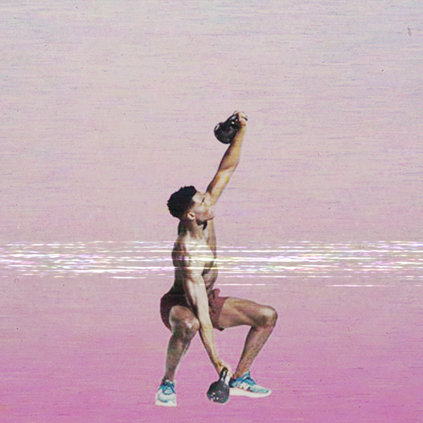 Τα kettlebells αρκούν για να γυμνάσεις μέση, πόδια και δικέφαλους