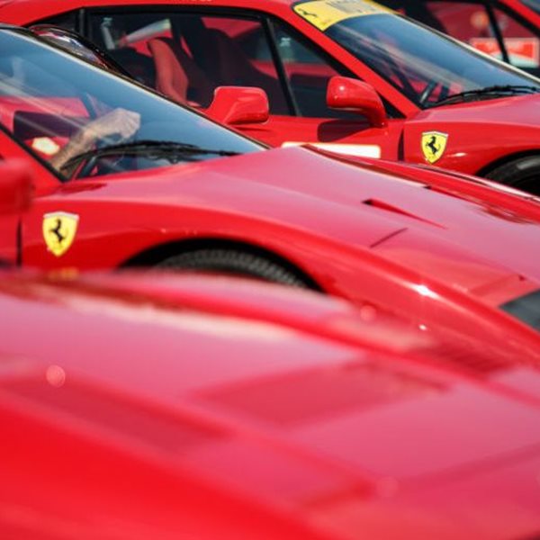 Έρχεται η πρώτη ηλεκτρική Ferrari