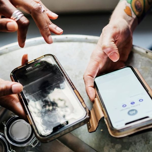 To τρικ για να αλλάζεις τα μηνύματα στο WhatsApp