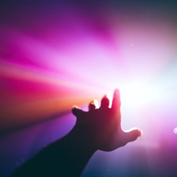 Σύντομα θα μπορούμε να φτάσουμε την ταχύτητα του φωτός