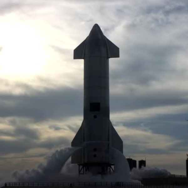 Ο τρίτος πύραυλος της SpaceX κατάφερε να προσγειωθεί αλλά τελικά εξερράγη