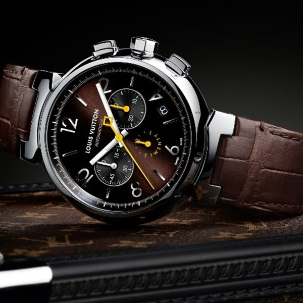 Ένα ταξίδι στον χρόνο με το Tambour Twenty του οίκου Louis Vuitton