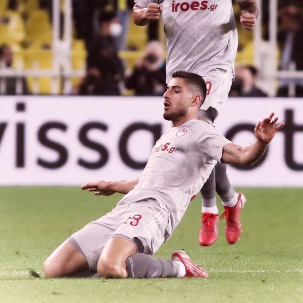 Για τον Γιώργο Μασούρα, καθρέφτης είναι μόνο το γήπεδο