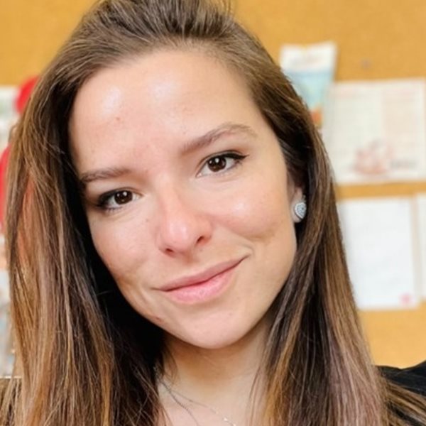 Το λευκό τιγράκι έξω από το Αττικό Πάρκο και οι 'φιλόζωοι'