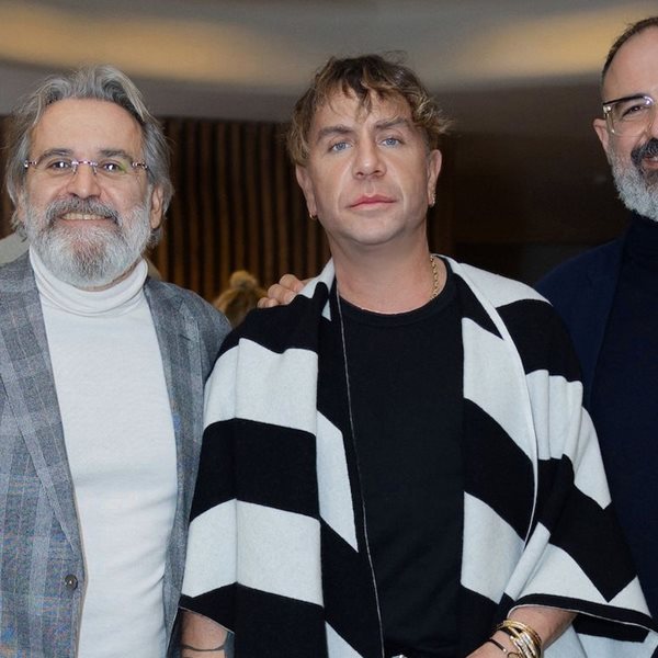 Μόλις τσεκάραμε τα πιο εντυπωσιακά γυαλιά για την ερχόμενη άνοιξη