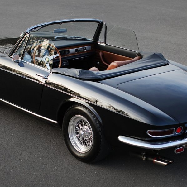 Η διαχρονική φινέτσα της Ferrari 275 GTS του 1966