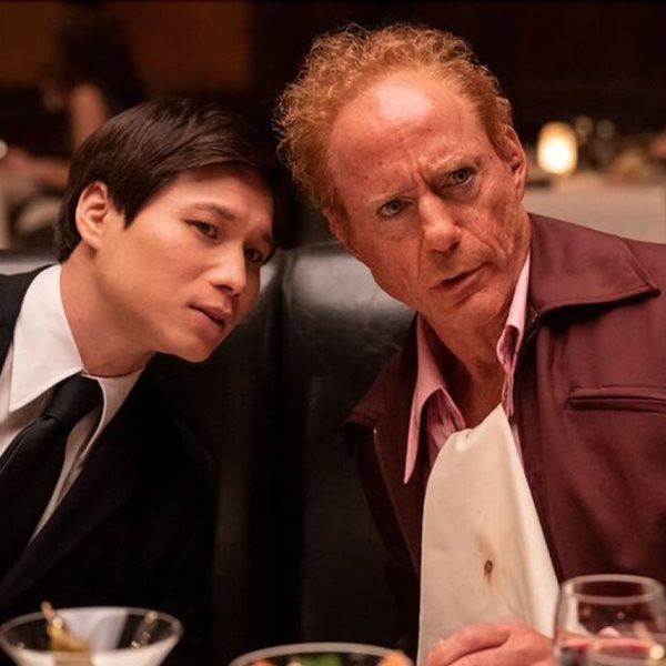 Ο Robert Downey Jr. είναι αγνώριστος στη μίνι σειρά The Sympathizer