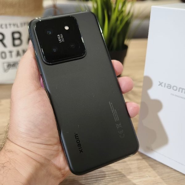 Είναι το Xiaomi 14 άξιος αντίπαλος του iPhone 15;