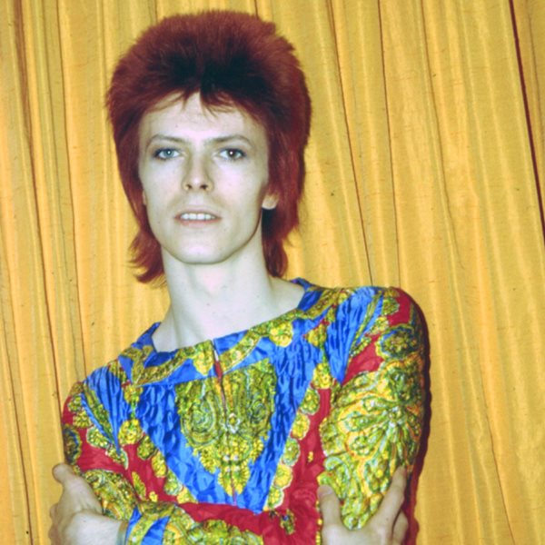 Οι γοργόνες ακόμη ρωτούν αν ζει ο Ziggy Stardust