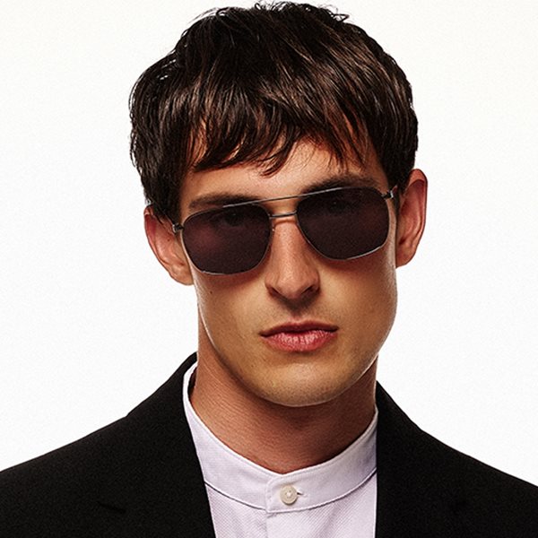 Βρήκαμε τα απαραίτητα γυαλιά για κάθε άντρα