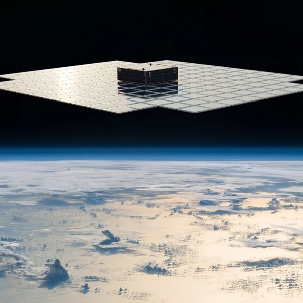 Πέντε νέοι τεράστιοι δορυφόροι που μπερδεύουμε για αστέρια