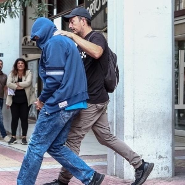 Προφυλακίστηκαν ο πλοίαρχος και ο ύπαρχος του Blue Horizon