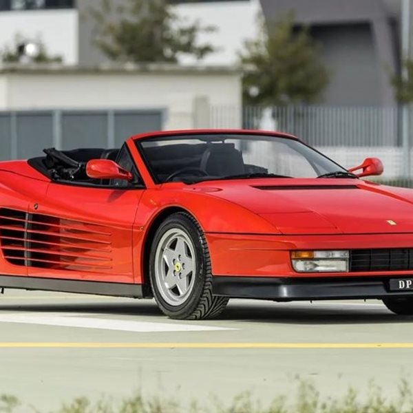 Πωλείται σπάνια Ferrari Testarossa Spider, για αληθινό Outrun