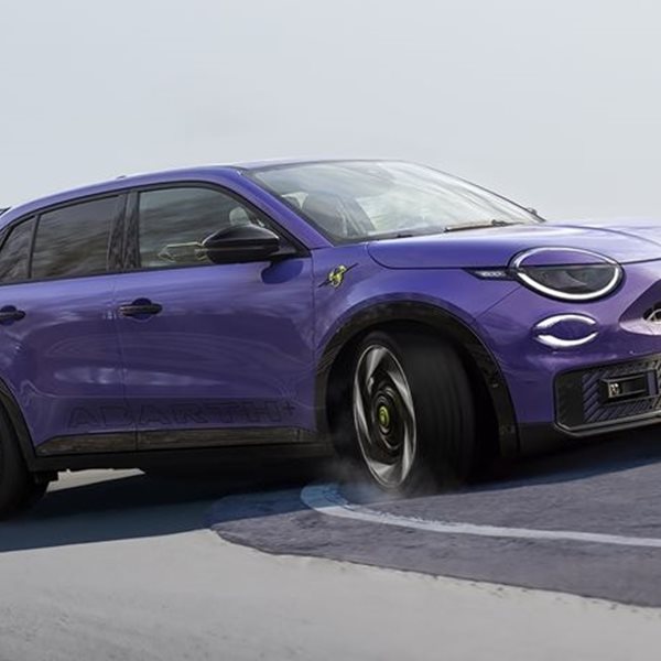 Μια πρώτη ματιά στο Abarth 600e