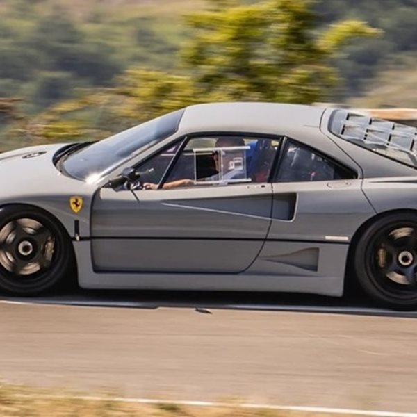 Αυτή η Ferrari F40 Competizione αναζητά ιδιοκτήτη