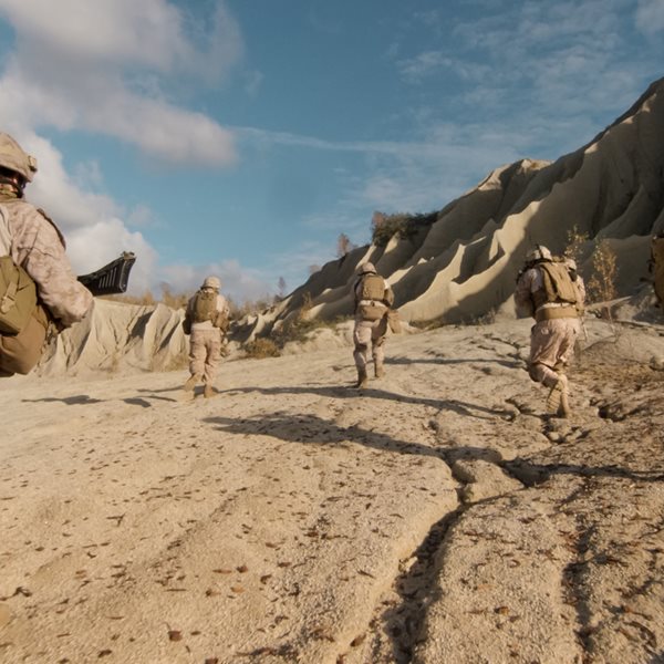 ΗΠΑ και Βρετανία εξαπέλυσαν πυραυλικά πλήγματα εναντίον των Χούθι, με αντίποινα απειλούν εκείνοι