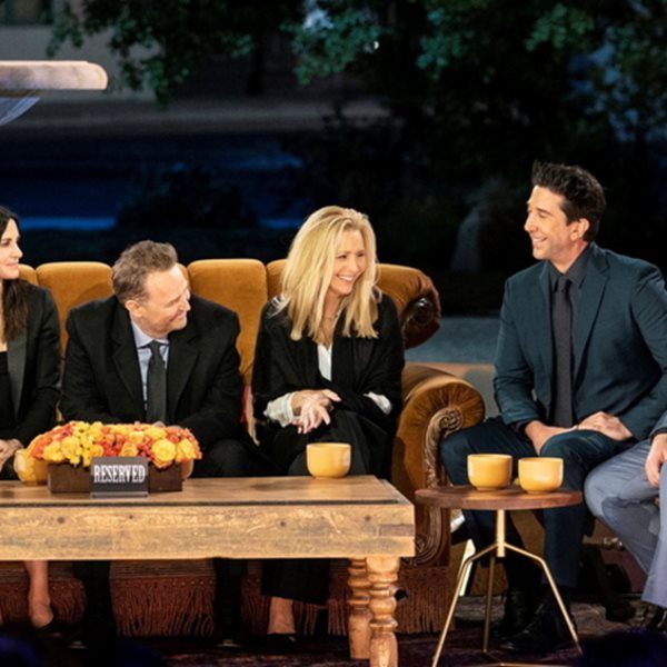 Η selfie των 6 εκατ. likes από τα "Φιλαράκια"