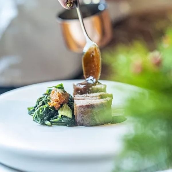 Νόστιμη απόδραση στη Ρόδο μέσω Γλυφάδας, με το εξαιρετικό 'Hellas'