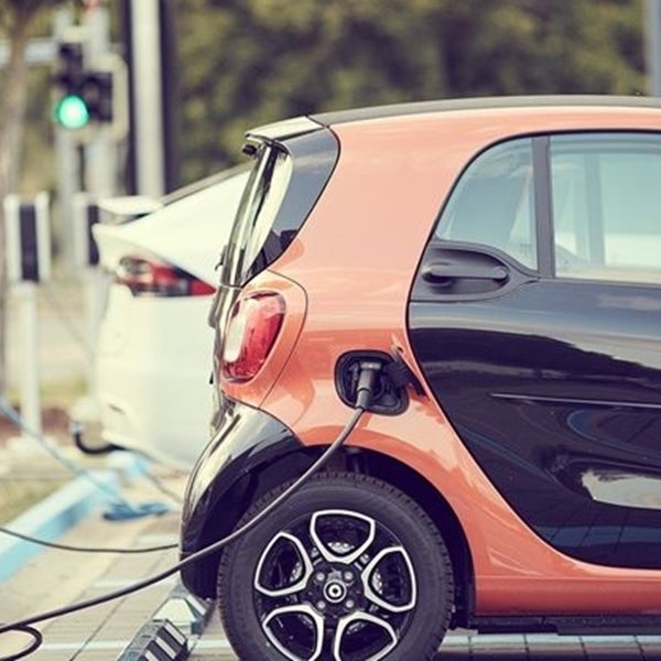 Ρυπαίνουν τα ηλεκτρικά αυτοκίνητα; Το Yale απαντά