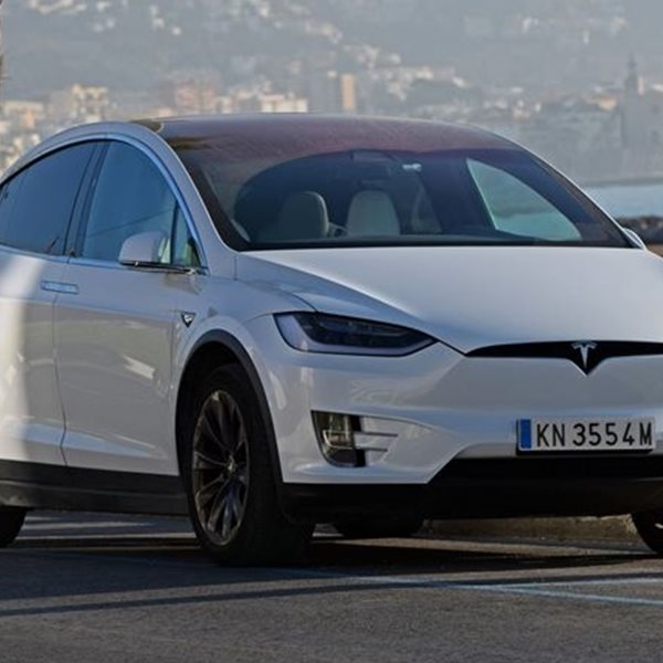 Tο πρώτο πραγματικά μεγάλο σκάνδαλο της Tesla