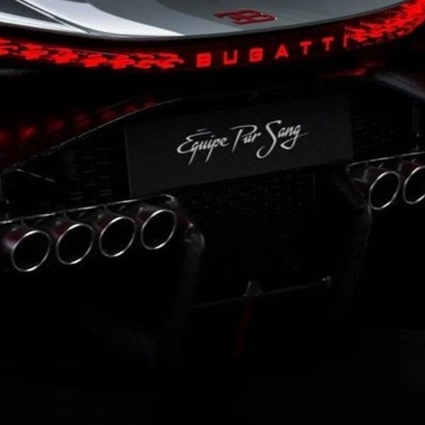 Η εξάτμιση που κοστίζει όσο μια καινούργια Porsche 911