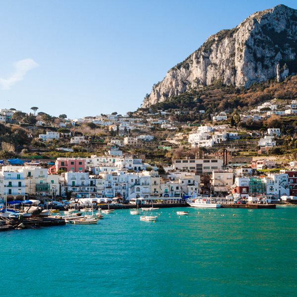 Η κούρσα των Covid-free νησιών στη Μεσόγειο