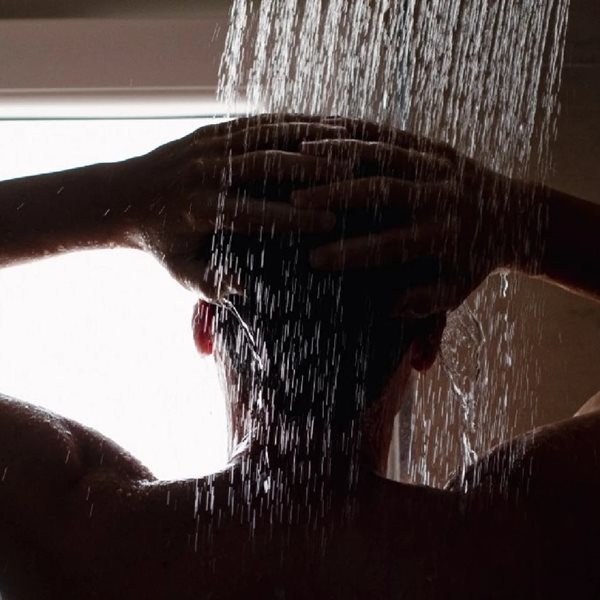 Δεν σου αρέσει να πλένεσαι; Δες τι έχει να πει η επιστήμη