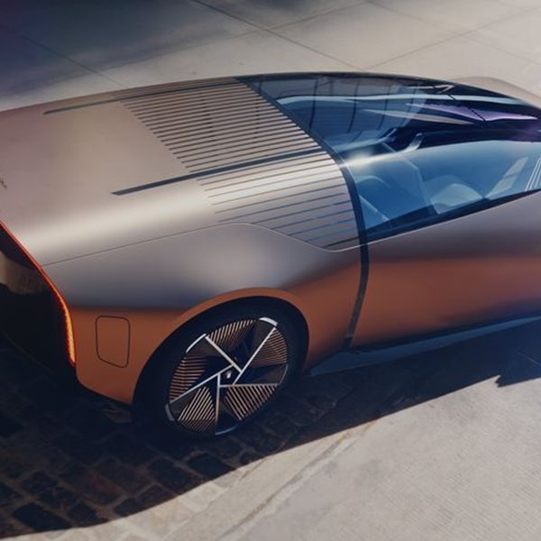 Teorema, το νέο θαύμα της Pininfarina