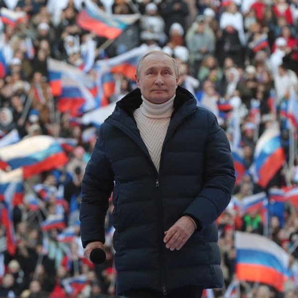 Ο Putin ενισχύει τις ρωσικές δυνάμεις και ετοιμάζεται για μακρύ πόλεμο