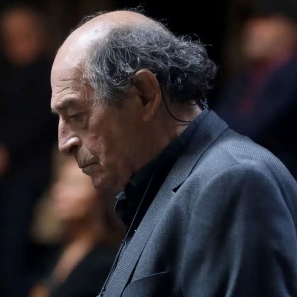 Πέθανε ο Μανούσος Μανουσάκης - Ποιες ήταν οι μεγάλες επιτυχίες του