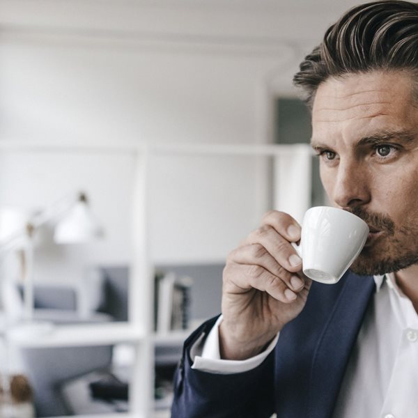 Η ποσότητα καφεΐνης που χρειάζεται καθημερινά ο οργανισμός