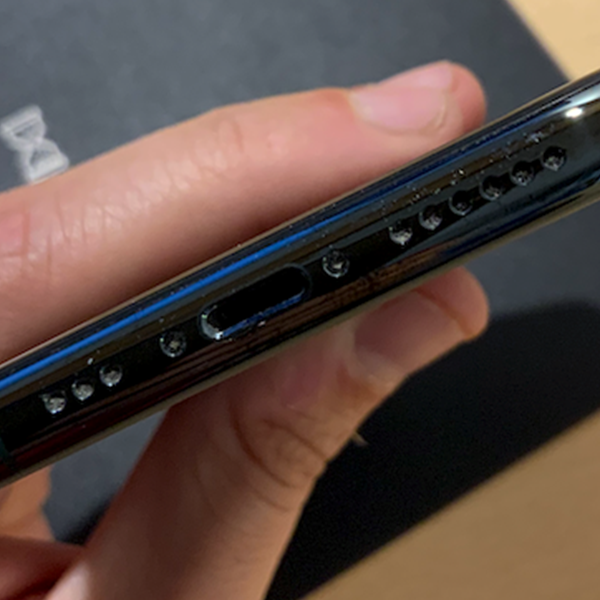 Το επόμενο iPhone ίσως να μην έχει θύρα φόρτισης