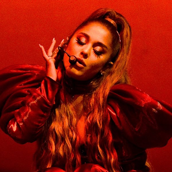 Η Ariana Grande έγινε η πρώτη γυναίκα Πρόεδρος των ΗΠΑ