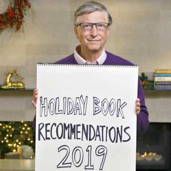 Τα 5 βιβλία που προτείνει ο Bill Gates για τα φετινά Χριστούγεννα