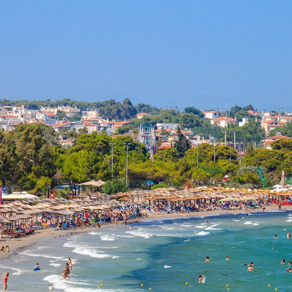 Οι αυστηρώς ακατάλληλες παραλίες της Αττικής