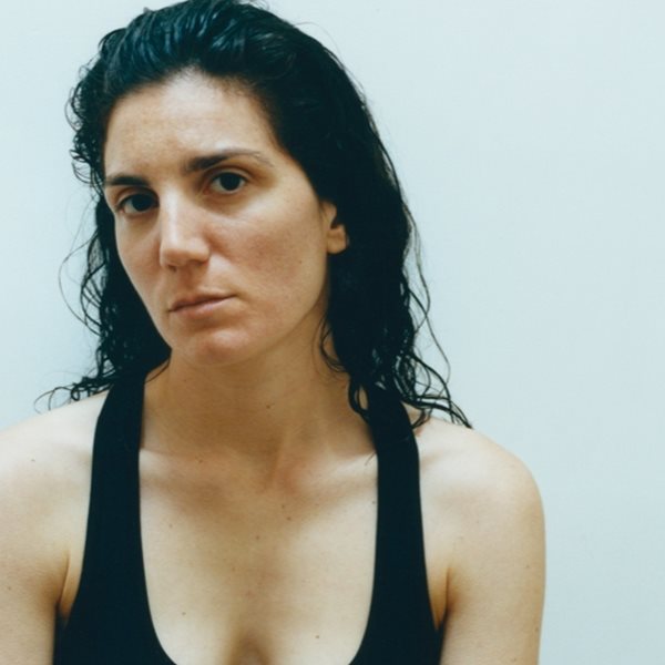 Η Λενιώ Κακλέα χορογραφεί βαμπίρ και λόγια του Γιουσέφ Εφέντη