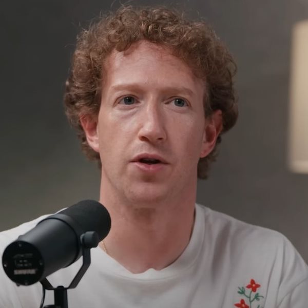 O Mark Zuckerberg μιλά για το μέλλον που προσπαθεί να φτιάξει (video)