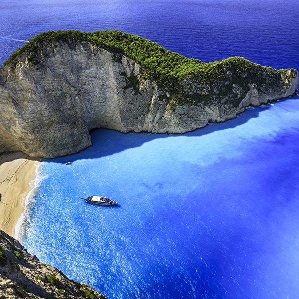 Οι ελληνικές παραλίες κυριαρχούν στα Google Trends