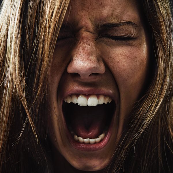 Τι μπορεί να κάνει μία γυναίκα που πέφτει θύμα revenge pοrn