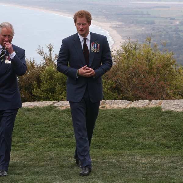 Παγκόσμια ανησυχία για τον βασιλιά Κάρολο